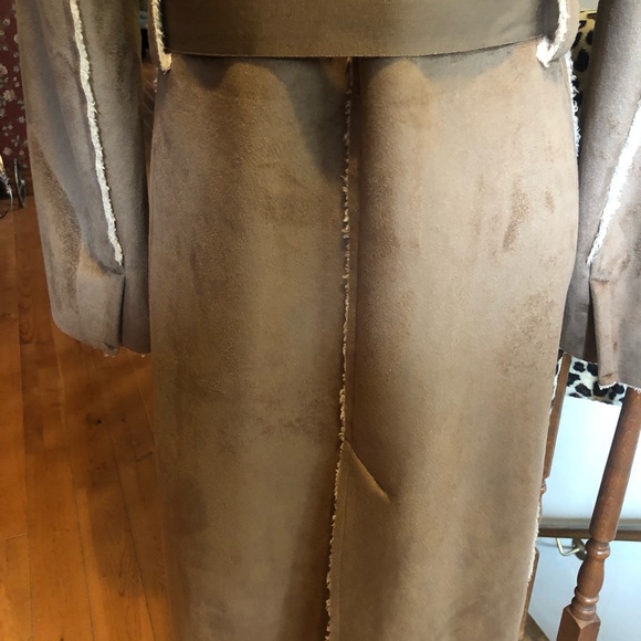 Gorgeous Lightweight Faux Sheepskin Coat /new without tags - Picture 7 of 12